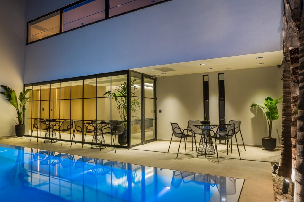 Canale Hotel & Suites