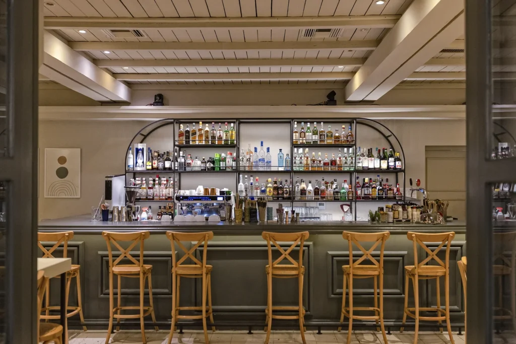 ENTREE All Day Bar